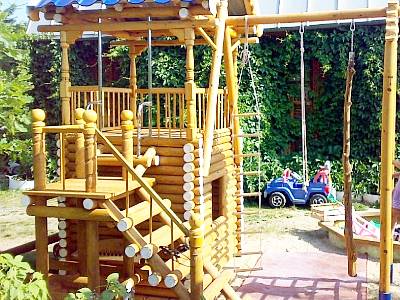 Детский игровой комплекс из дерева